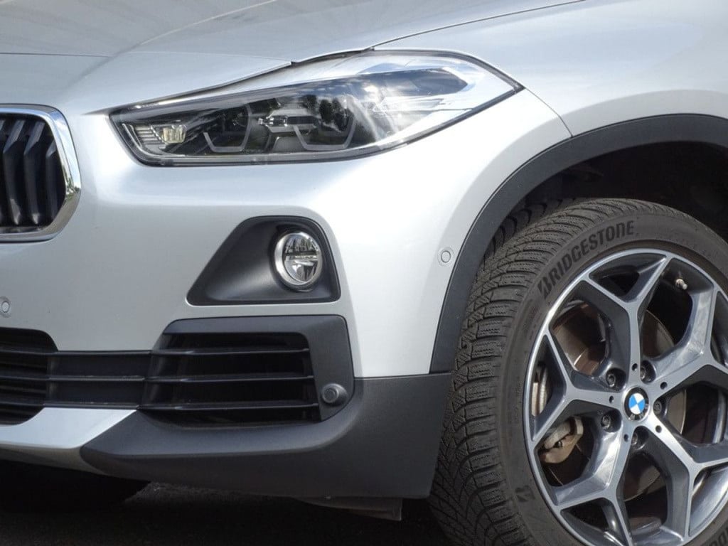 BMW X2 sdrive20i high executive led | trekhaak | camera | 18"