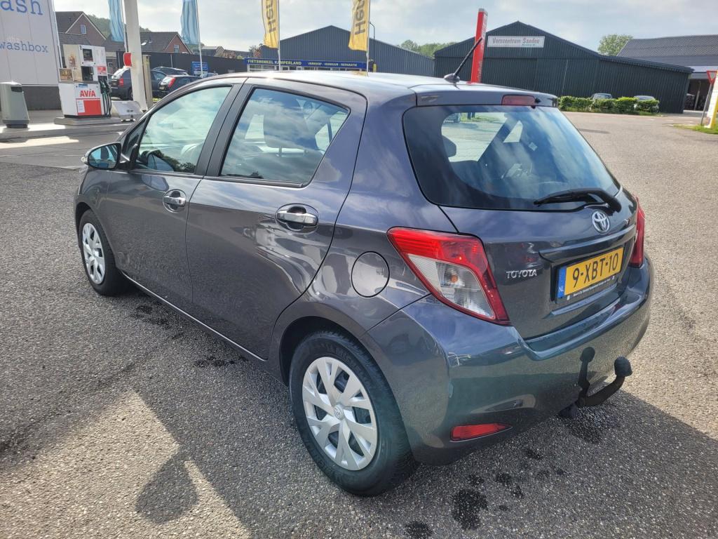 Toyota Yaris 1.3 vvt-i now
