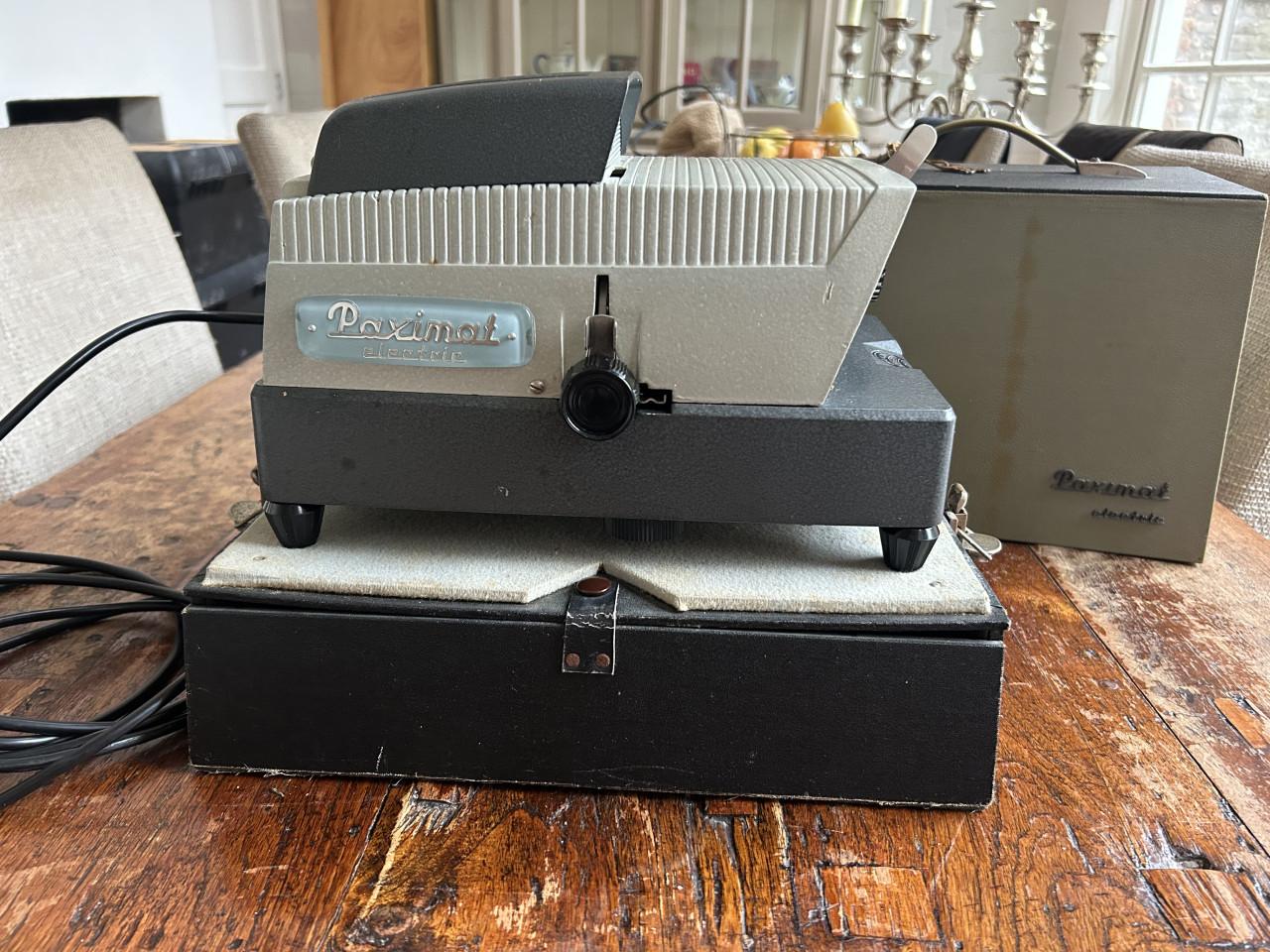 Originele Paximat Electric diaprojector