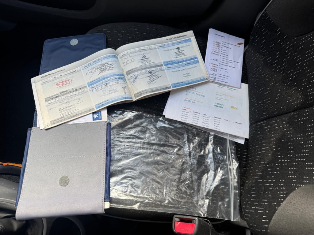 Peugeot 107 1.0-12v millesim 200/nap/apk/airco/lichtmetaal