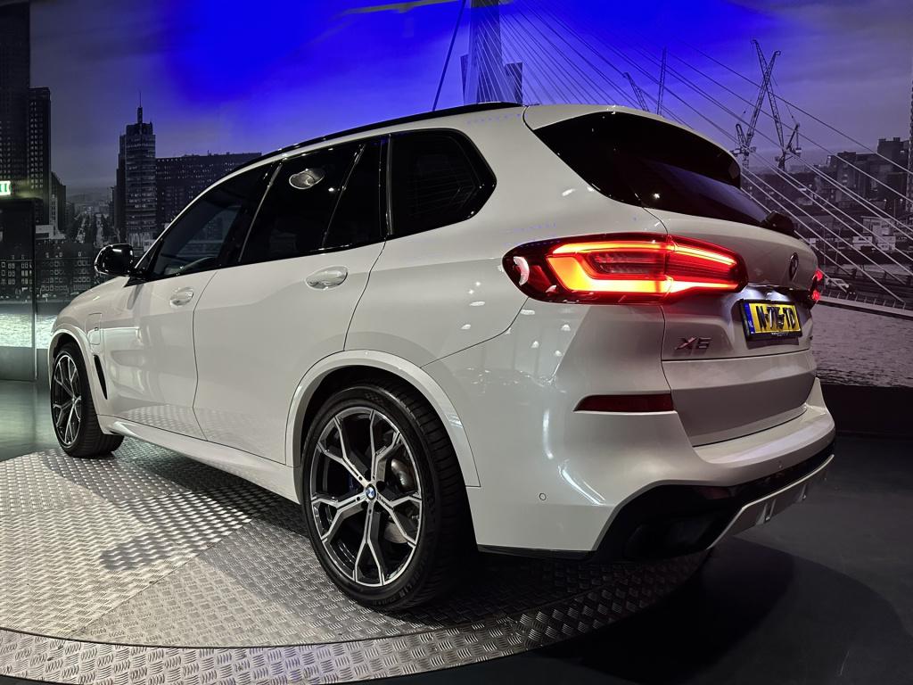 BMW X5 xdrive45e high executive *pano*360camera*trekhaak*