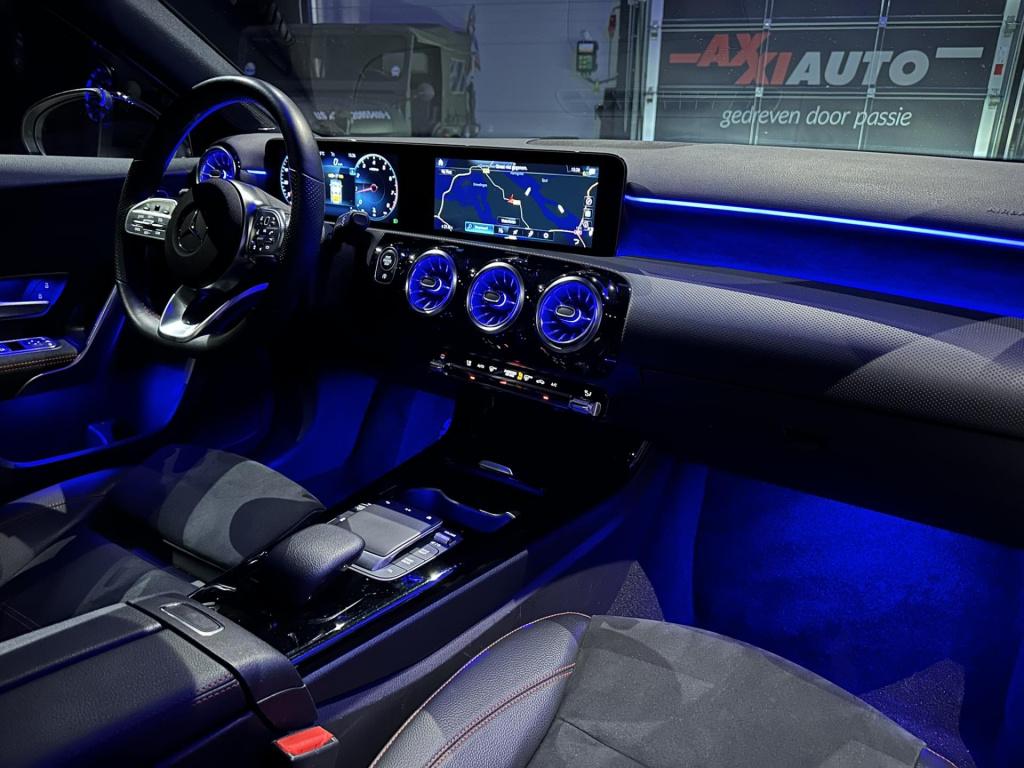 Mercedes-Benz A-Klasse 180 premium plus amg *pano*sfeer*camera*appconnect*