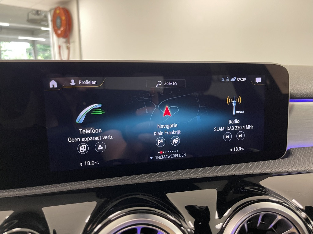 Mercedes-Benz A-Klasse amg 35 4matic | burmester | panoramadak | 19'' amg d