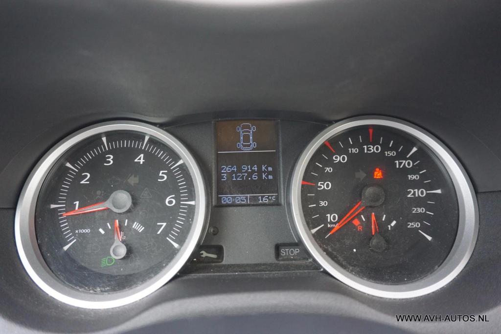 Renault Megane 2.0-16v tech line
