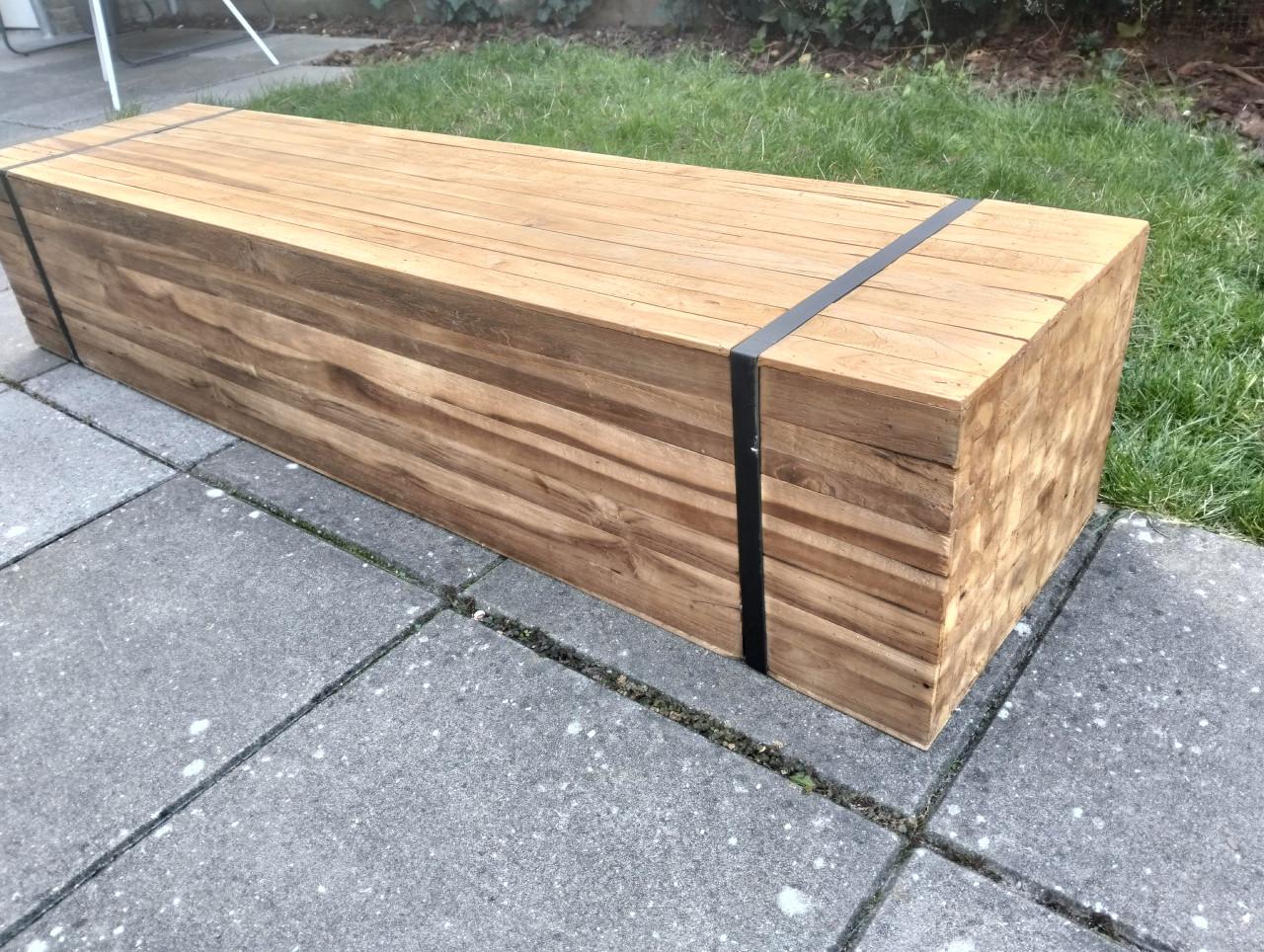 Houten blok-meubel