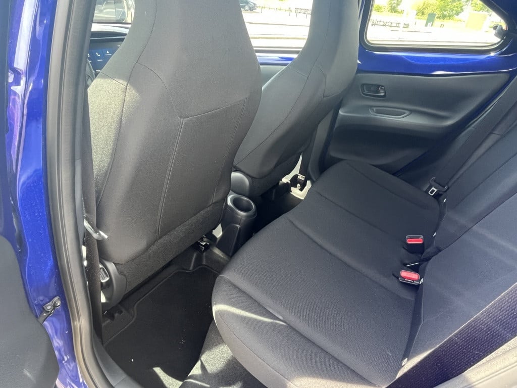 Toyota Aygo x | demo | 1.0 vvt-i s-cvt play | airco | apple carplay |