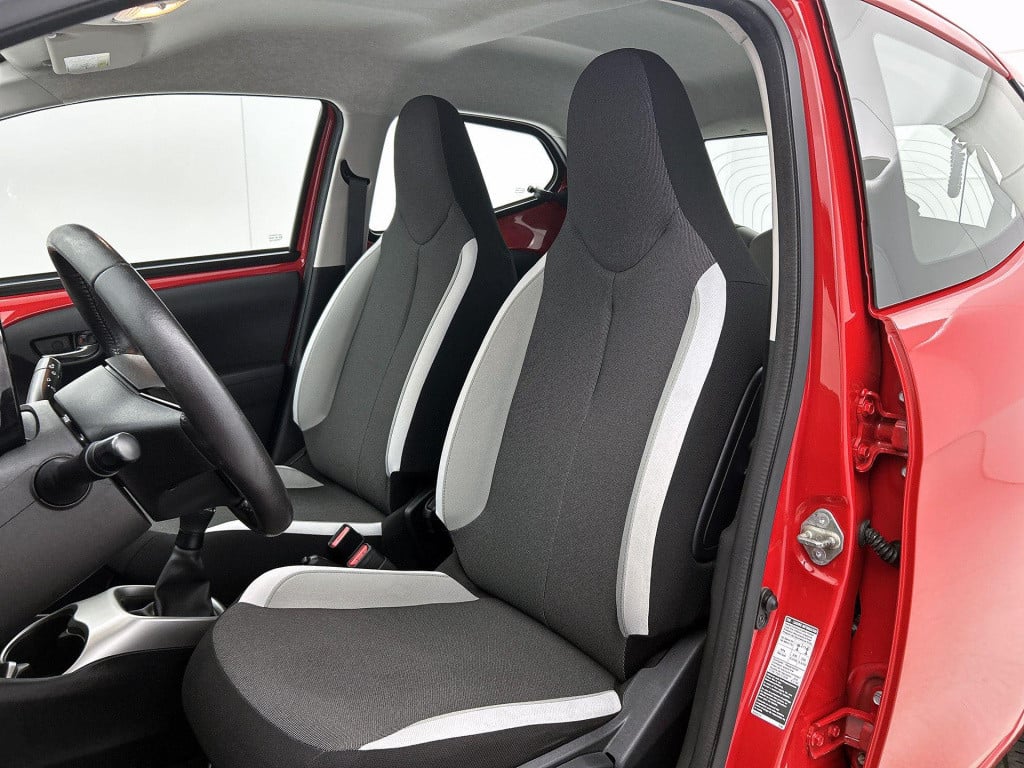 Toyota Aygo 1.0 vvt-i x-play | camera | bluetooth | airco