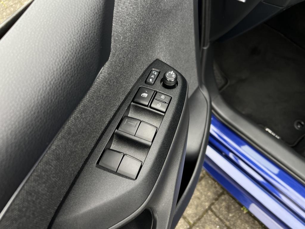 Toyota Yaris 1.5 hyb. executive