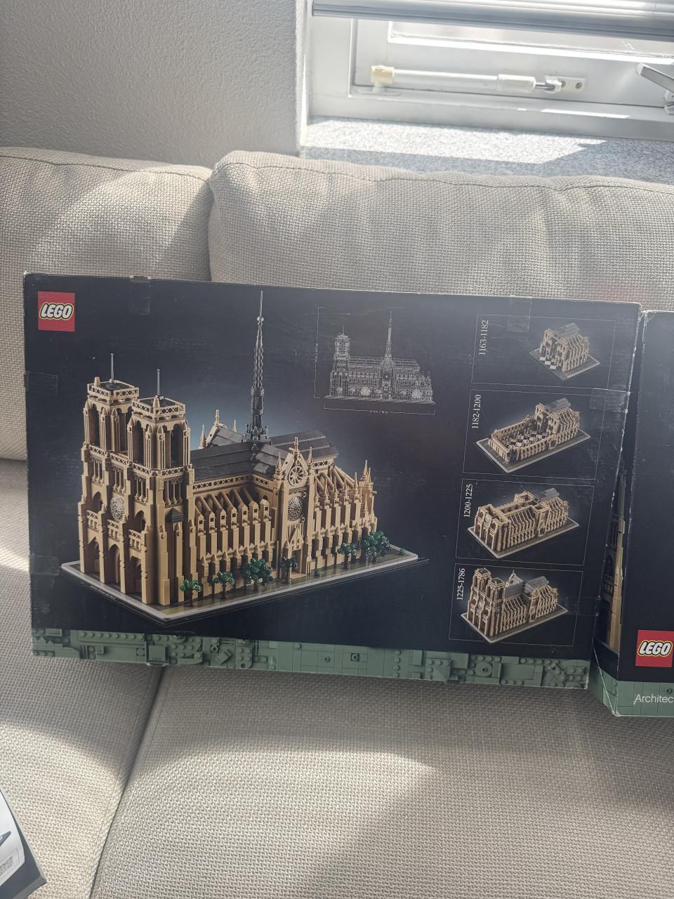 Lego 21061 Notre Dame