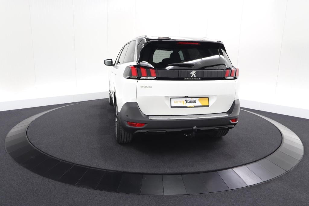 Peugeot 5008 puretech 130 eat8 allure pack business | trekhaak | elektronis