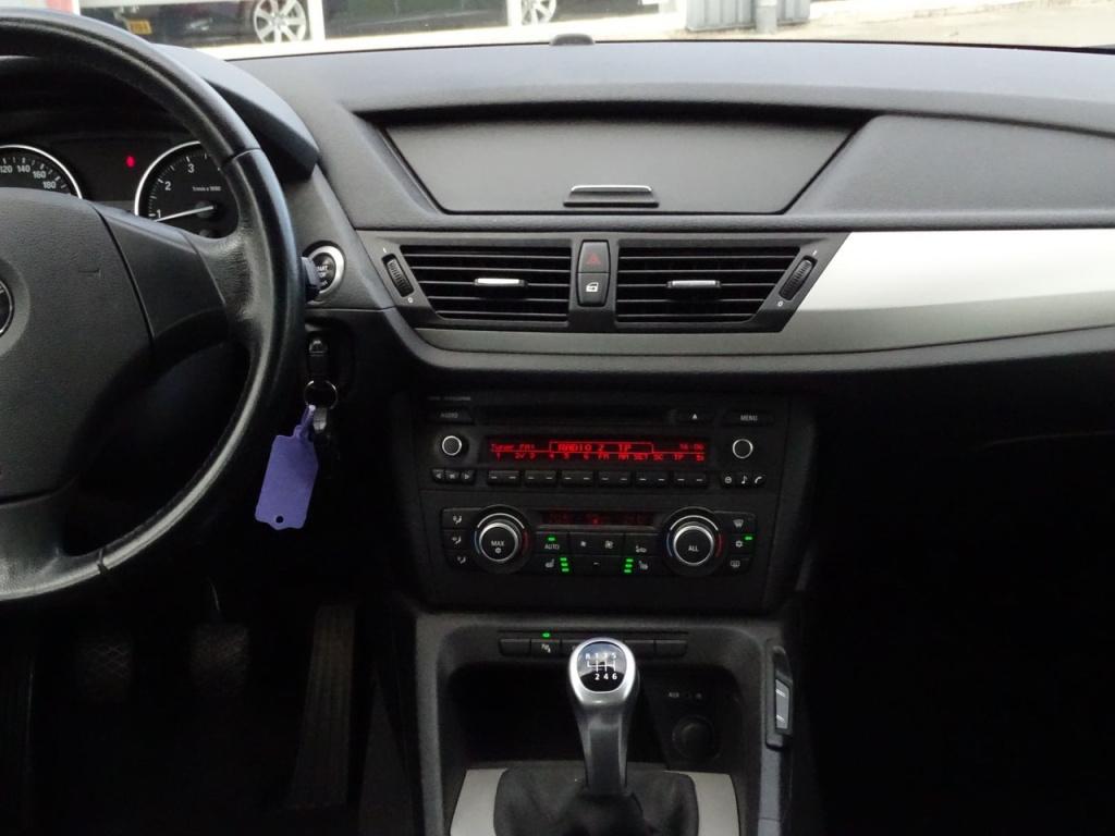 BMW X1 sdrive18i executive | bluetooth | stoelverwarming | 18"