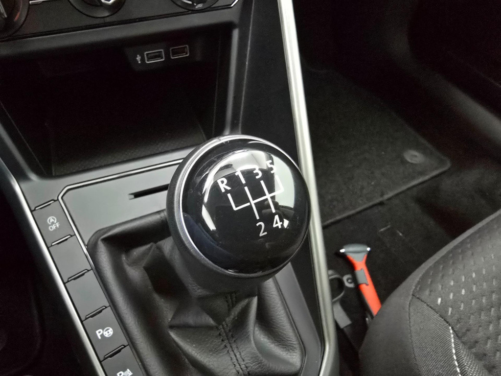 Volkswagen Polo occasion 1.0 tsi comfortline met parkeersensoren voor en ac