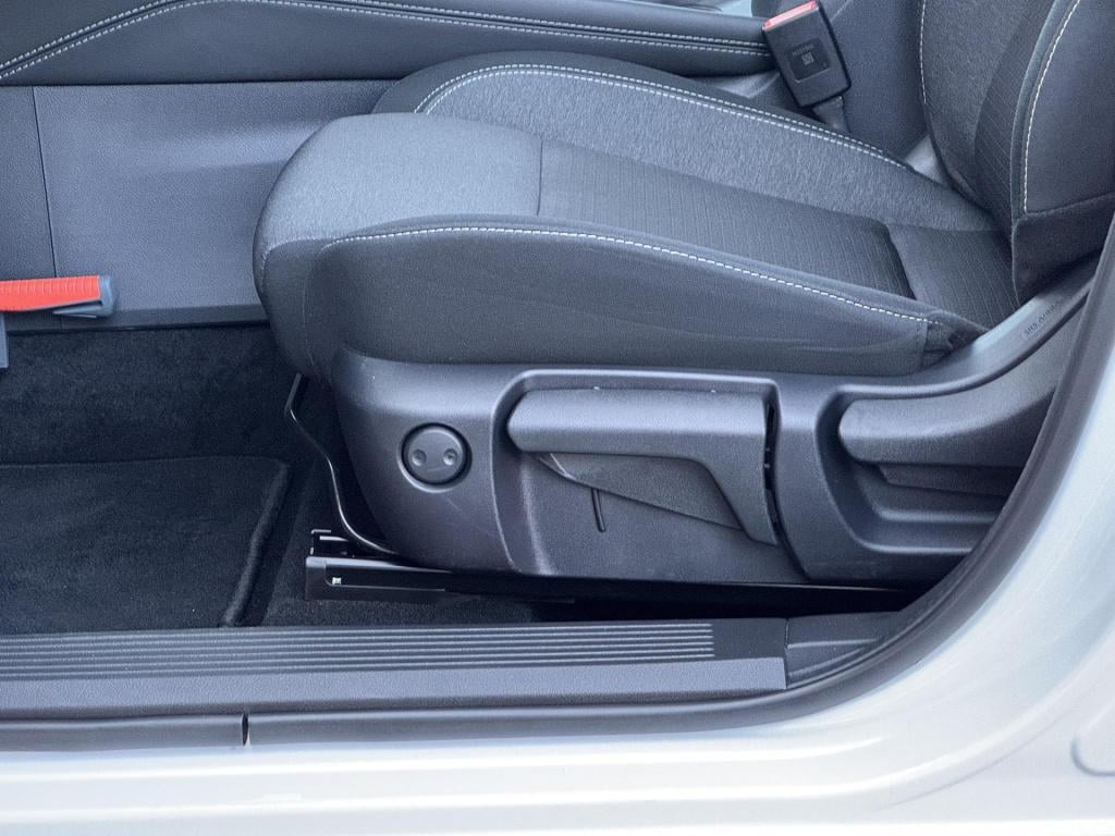 Nissan Qashqai 1.3 mhev n-connecta design pack