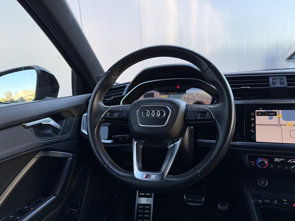 Audi Q3 45 tfsi ehybrid 245pk s edition | leder | black pakket