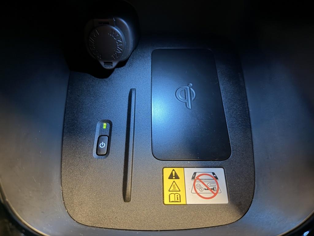 Toyota Yaris Cross 1.5 hybrid launch edition| jbl |hud| awd| stoelverw+stuu