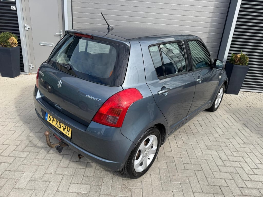 Suzuki Swift 1.3 shogun/154.000/nap/apk/airco