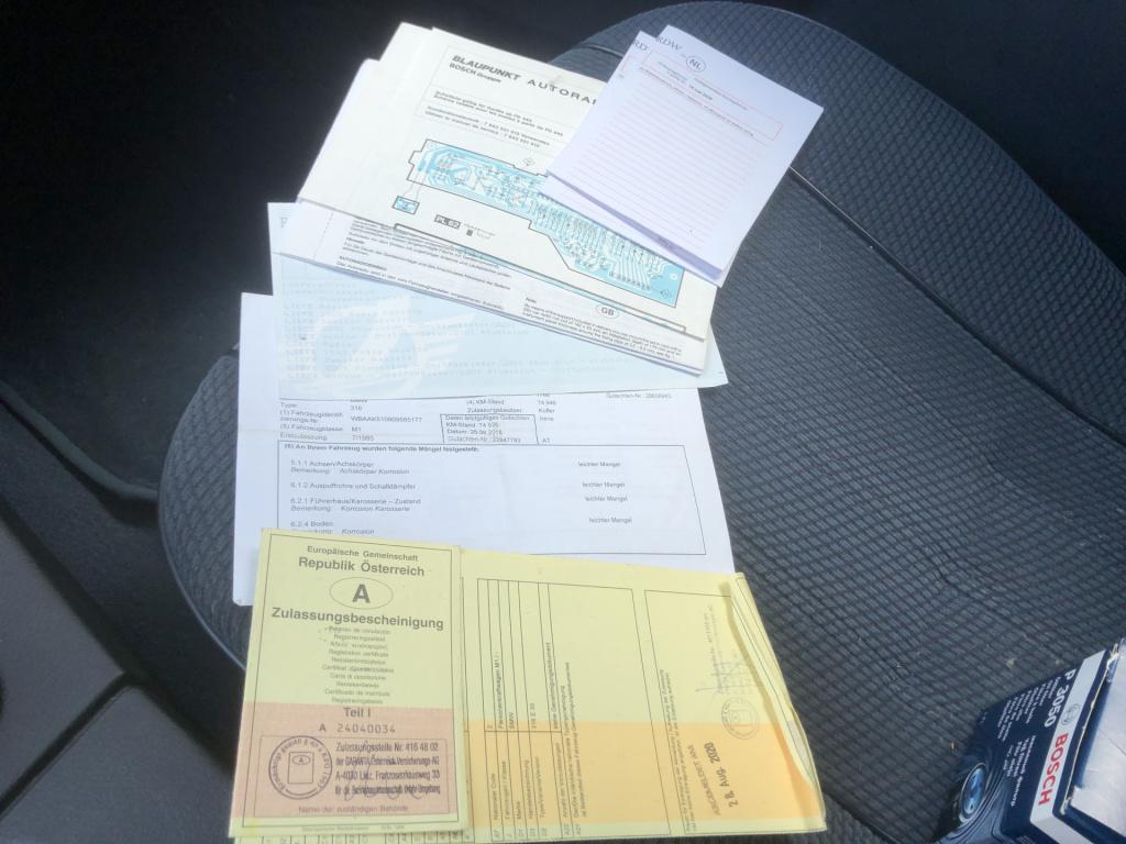 BMW 3-serie 318i 90pk sedan e30