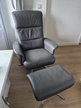 Montel relaxstoel anthraciet grijs maat S incl.hocker