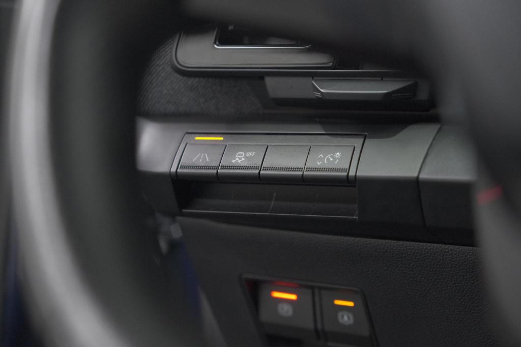 Renault Megane E-tech ev40 boost charge techno | pack winter | camera | app