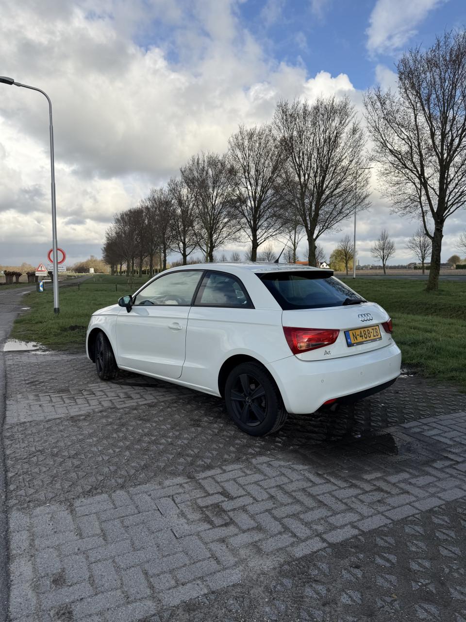 Audi A1 1.2 Tfsi 63KW 2011 Wit