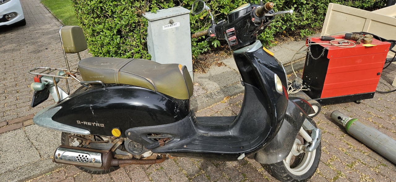 Retro scooter opknappertje