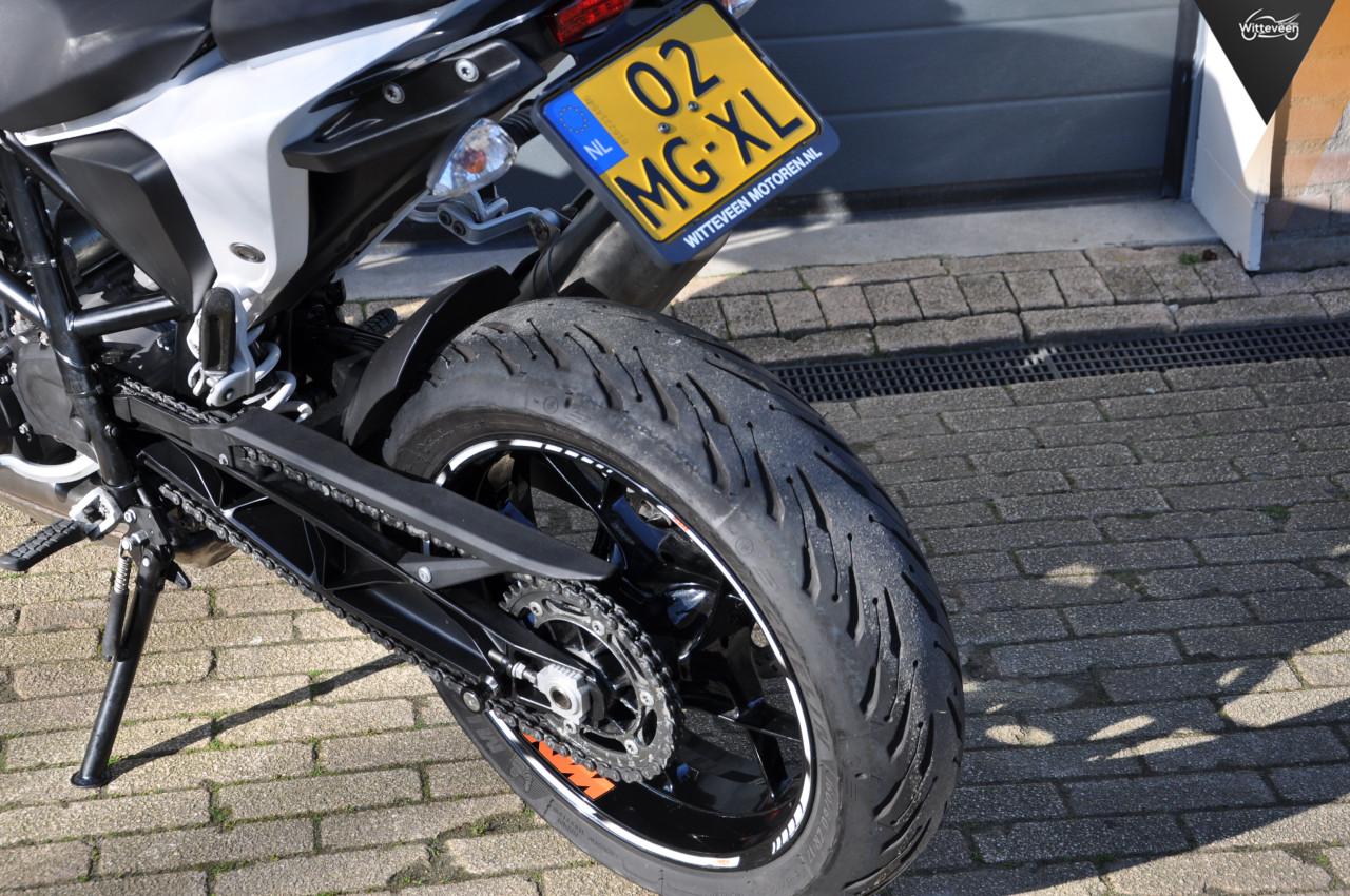 KTM Duke 690 slechts 12000km!