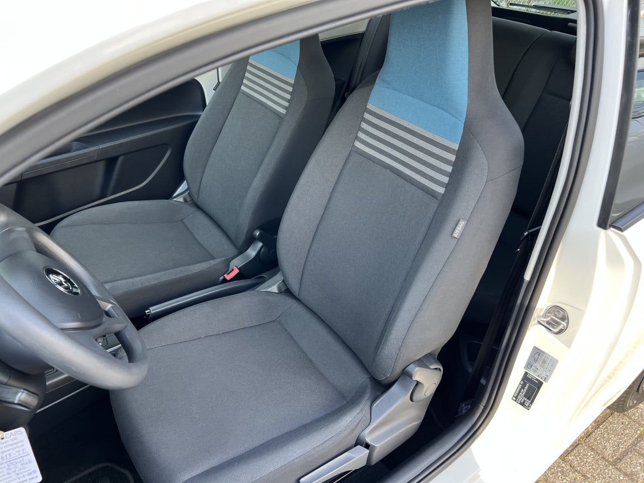 VW UP 2017 Automaat met slechts 67.700 km