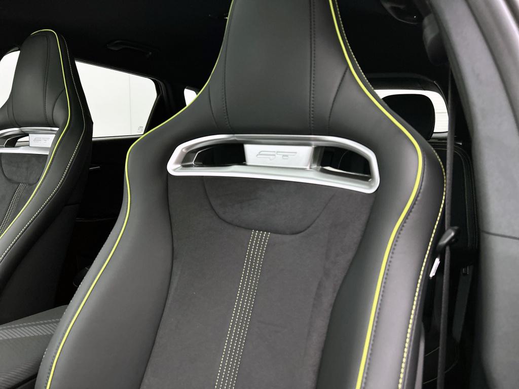Kia Ev6 gt awd 77.4 kwh i 585pk i glazen schuif-kantel dak i afneembare tre