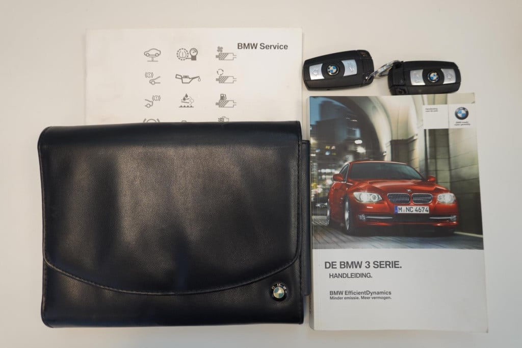 BMW 3-serie coupé 320i corporate lease business line sport