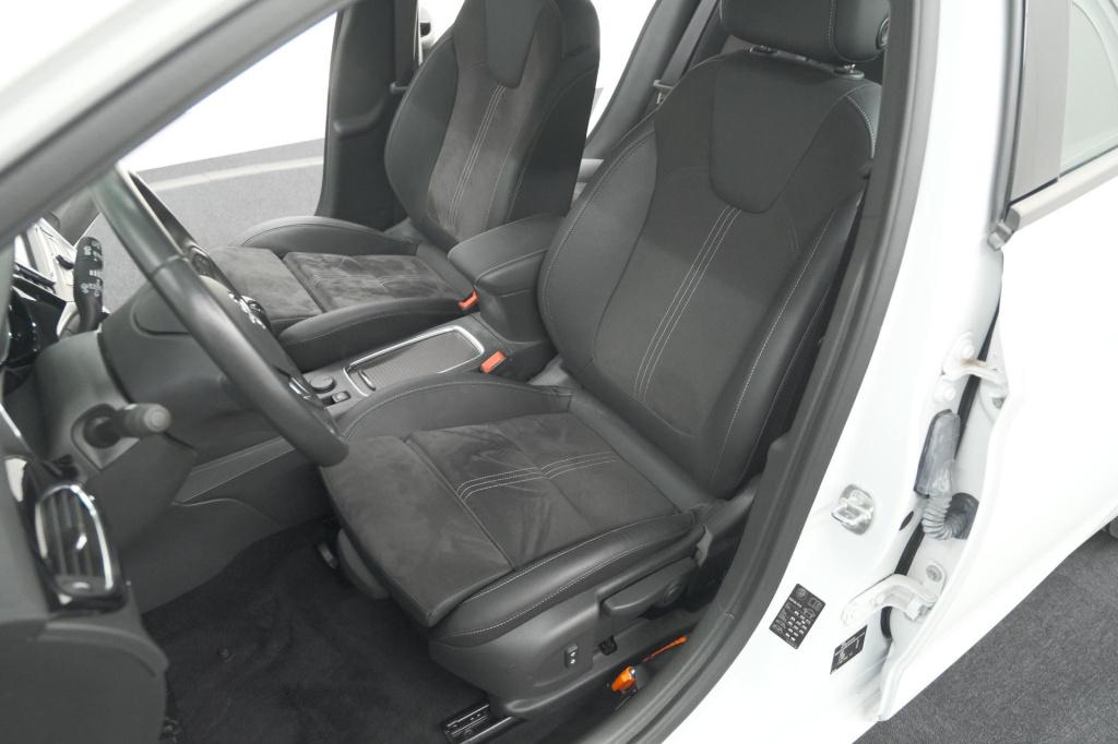 Opel Astra turbo 130 business elegance | camera | dodehoekdetectie | apple 