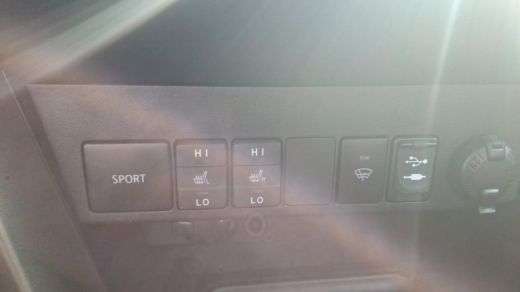 Toyota Rav4 2.0 aspiration 4wd | nieuw binnen | eerste eigenaar | 2.000 kil
