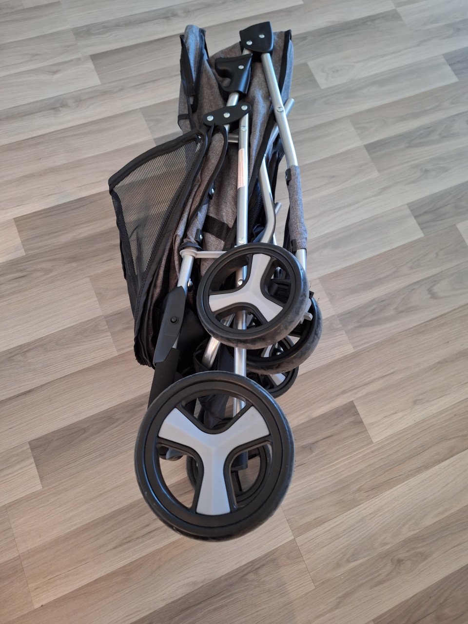 Nieuwe Hondenbuggy