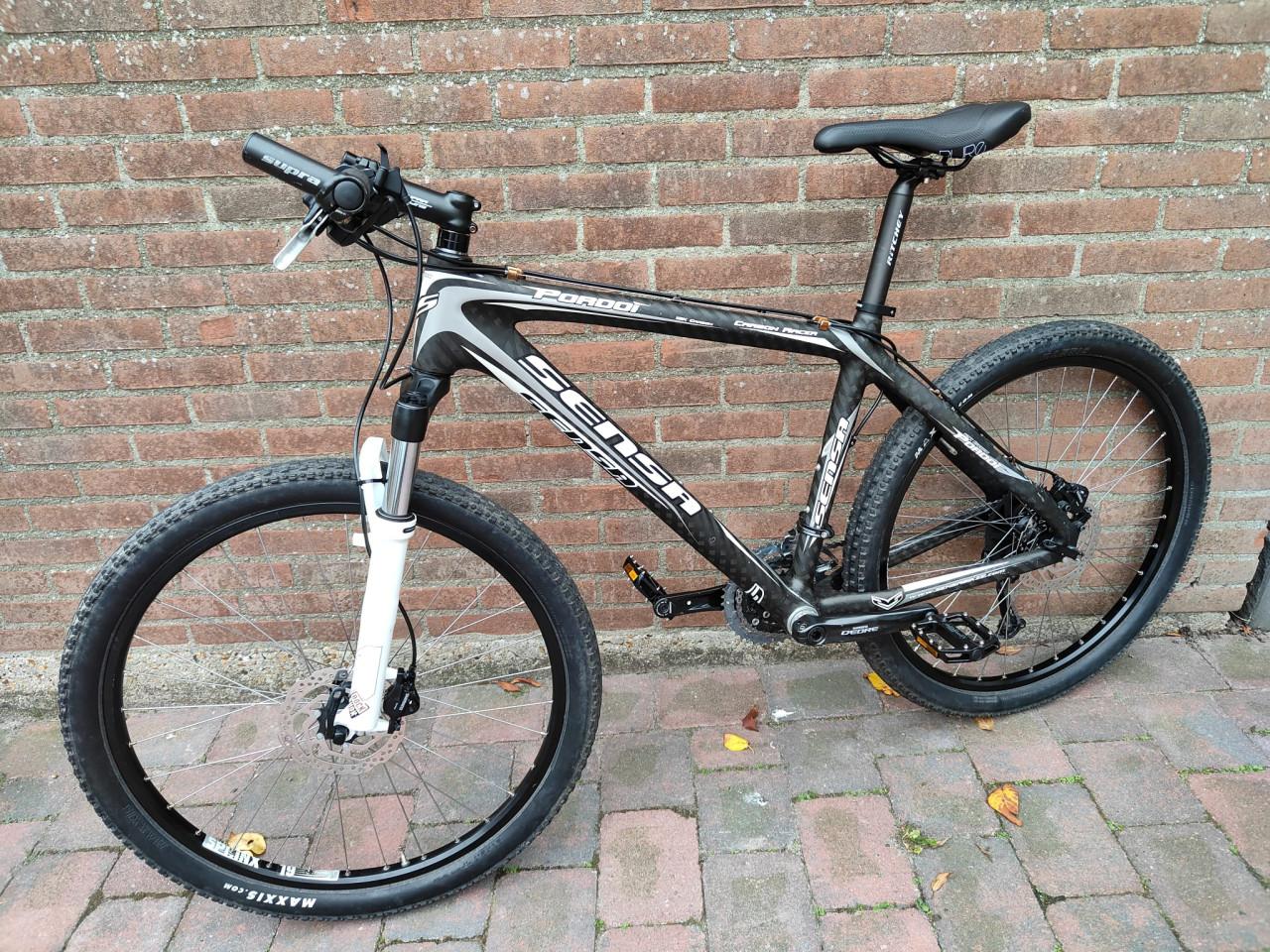 Sensa mountainbike Carbon zeer lichte fiets deore Rock Shox