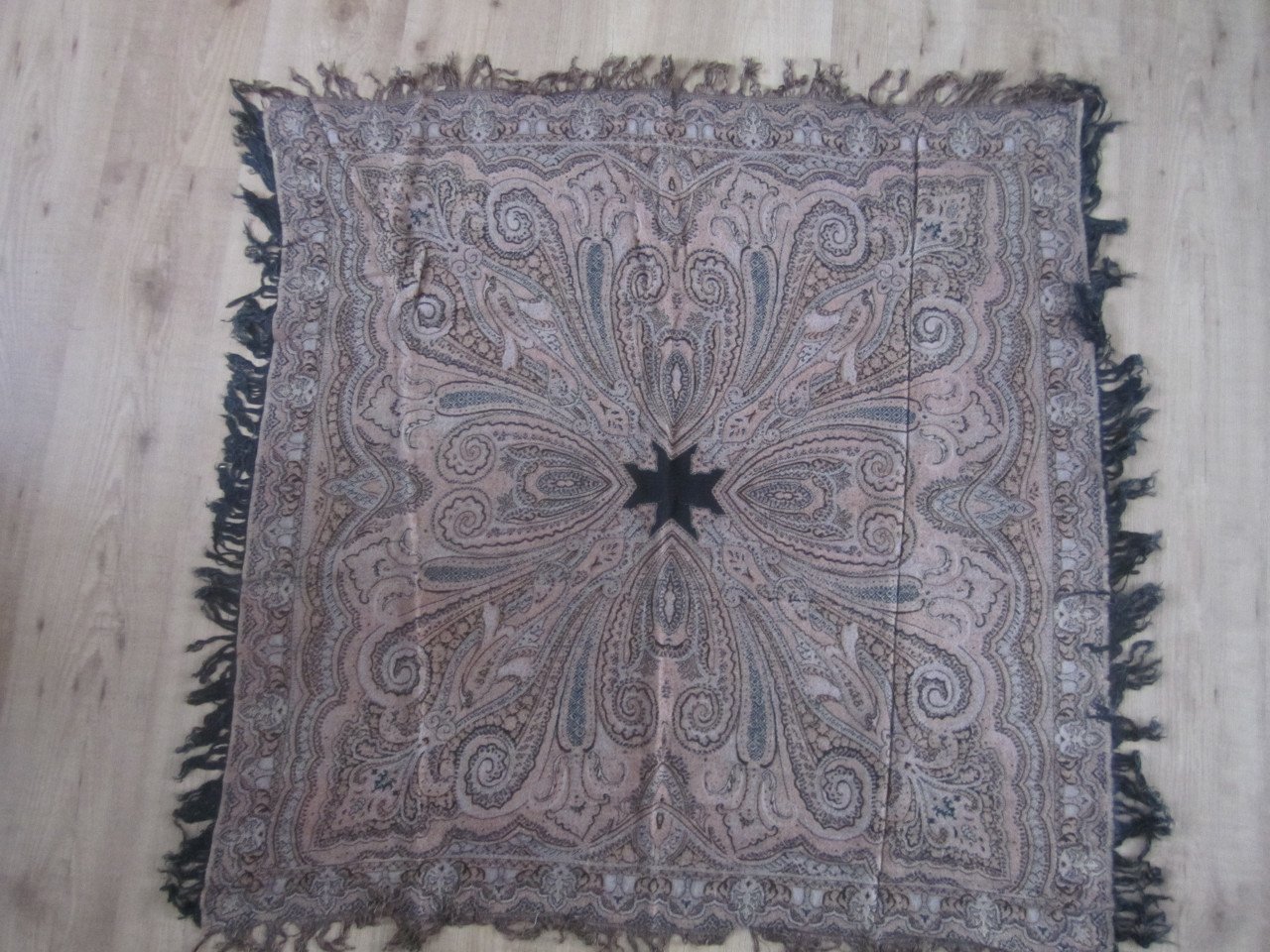 Vintage Kleedje 105x105 cm.