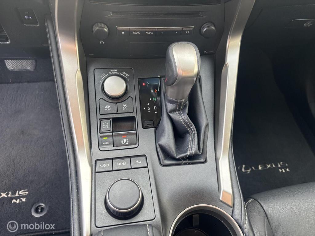 Lexus Nx 300h awd luxury line