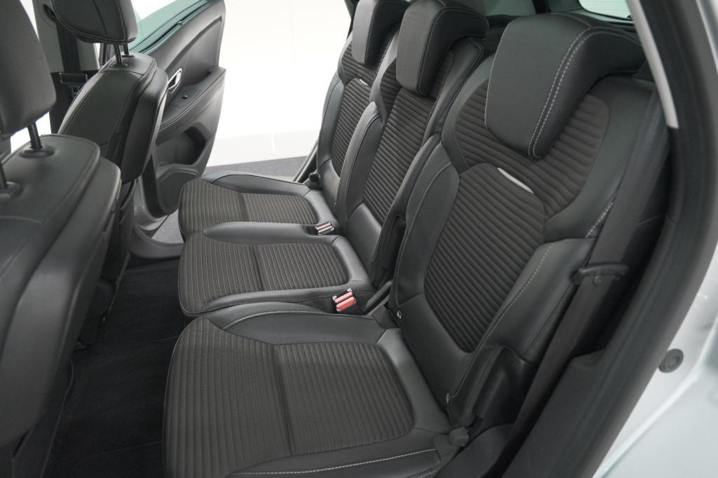 Renault Scenic tce 140 intens | trekhaak | camera | panoramadak | navigatie