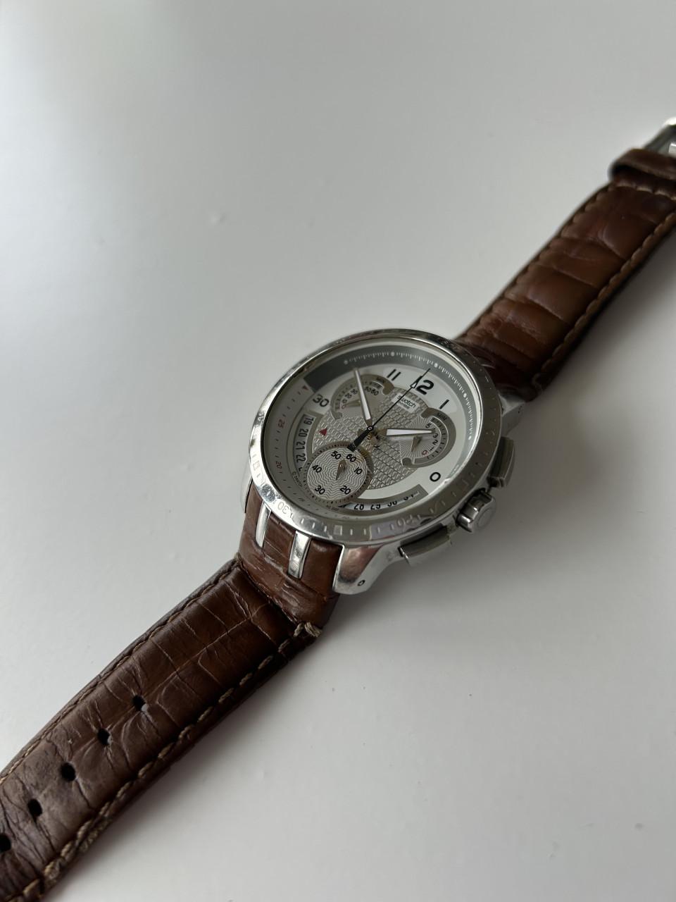 Swatch Retrograde Irony Chrono Cold Hour, type YRS403