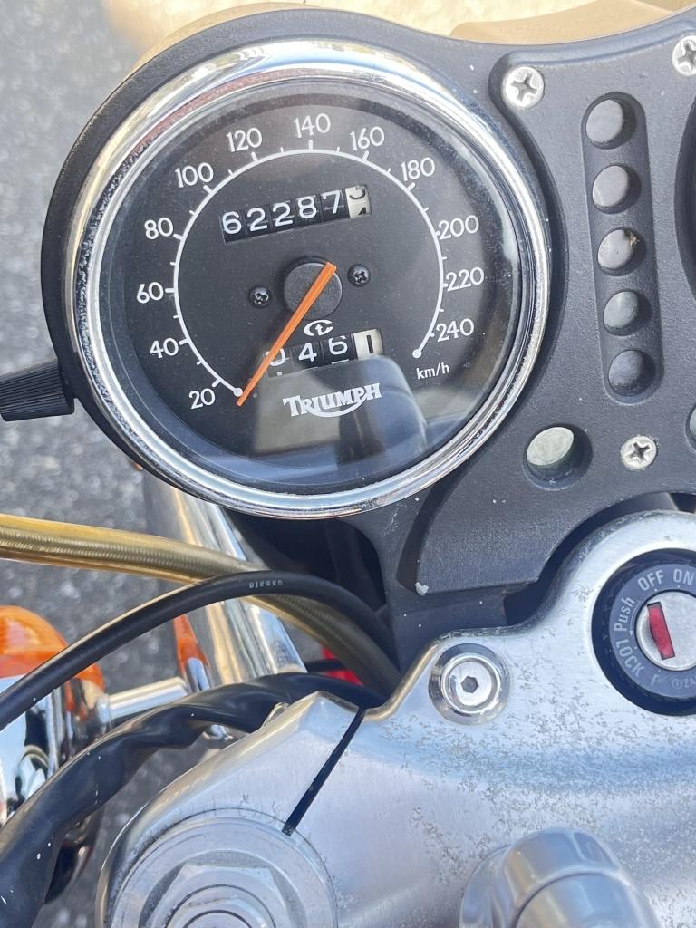 Triumph Thunderbird chopper sport