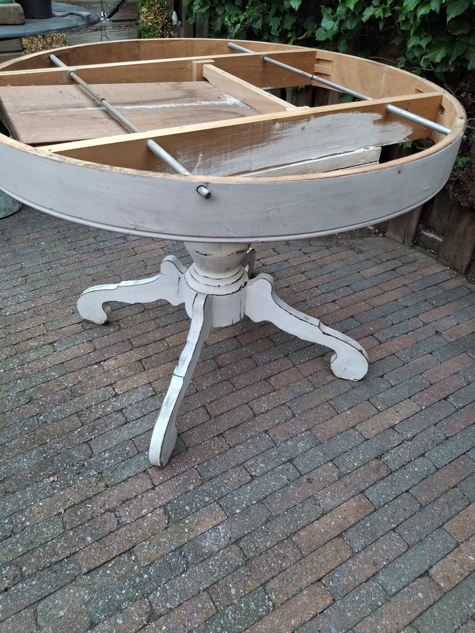 Antieke tafelpoot evt met blad