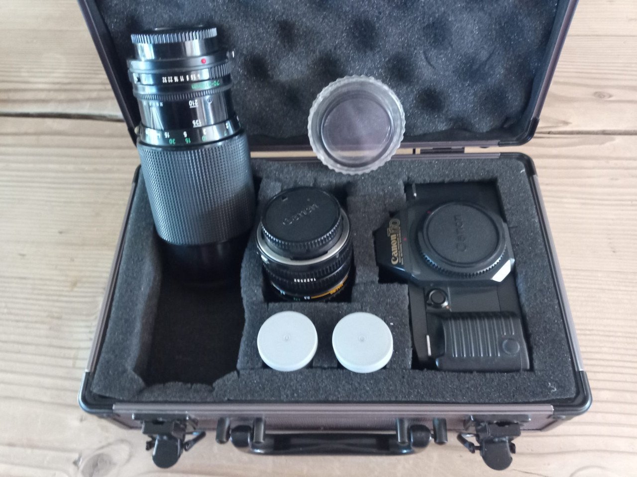 T70 Canon analoog fotocamera