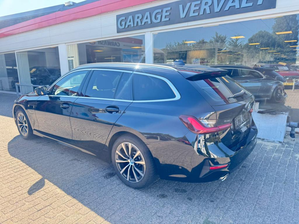 BMW 3-serie touring 320e high executive