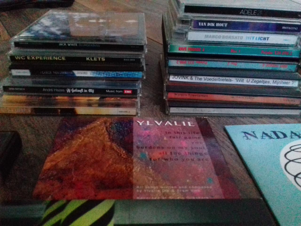 CD's, 4 Bob Dylan-collectie-boxen, Johnny Cash, Gorki, Jack White, etc.