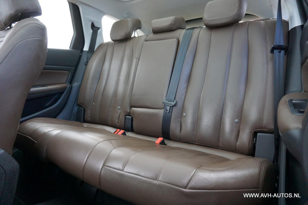 Peugeot 308 sw 1.2 puretech blue lease premium automaat