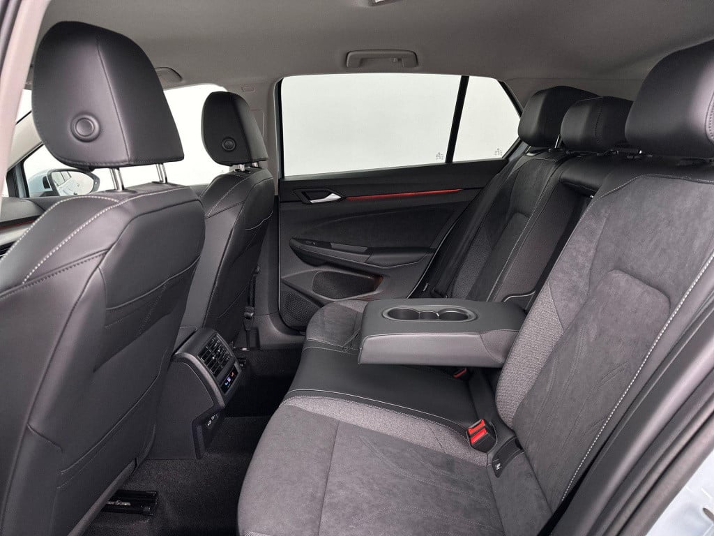 Volkswagen Golf style edition 1.5 ehybrid 150 kw / 204 pk hatchbac