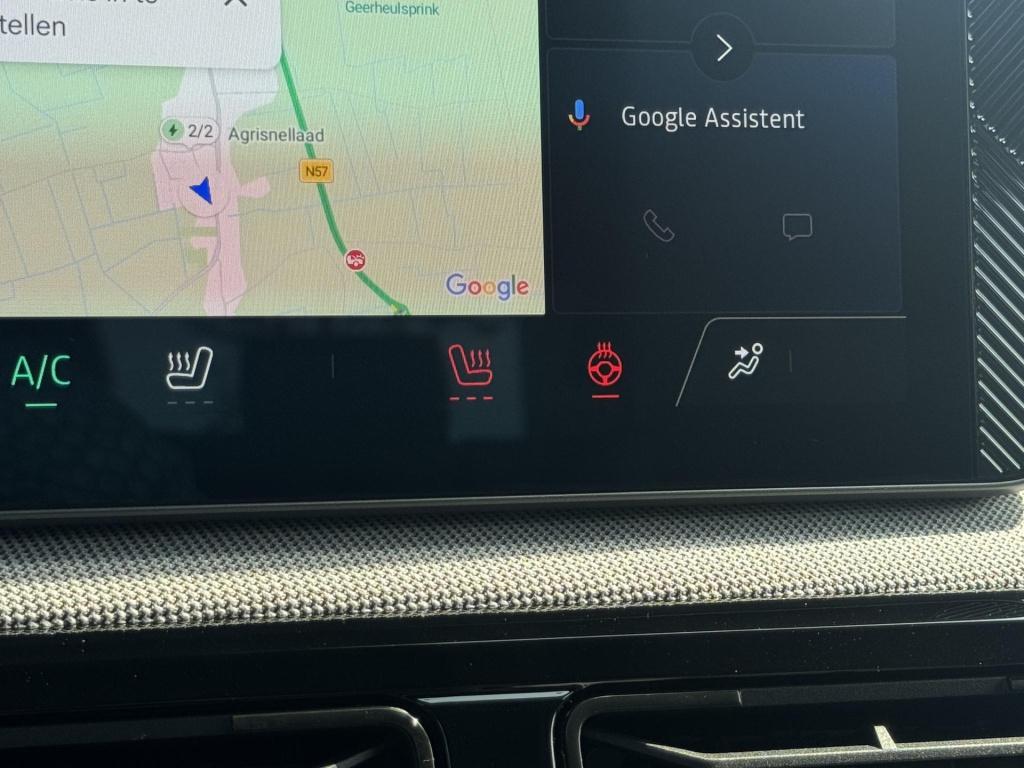 Nissan Micra advance 52 kwh chill interieur