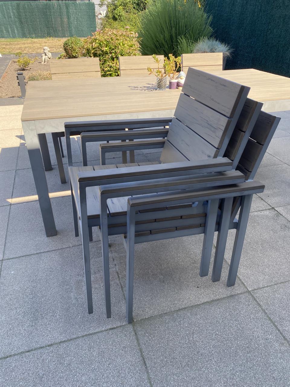 Tuintafel met 6 stapelbare stoelen