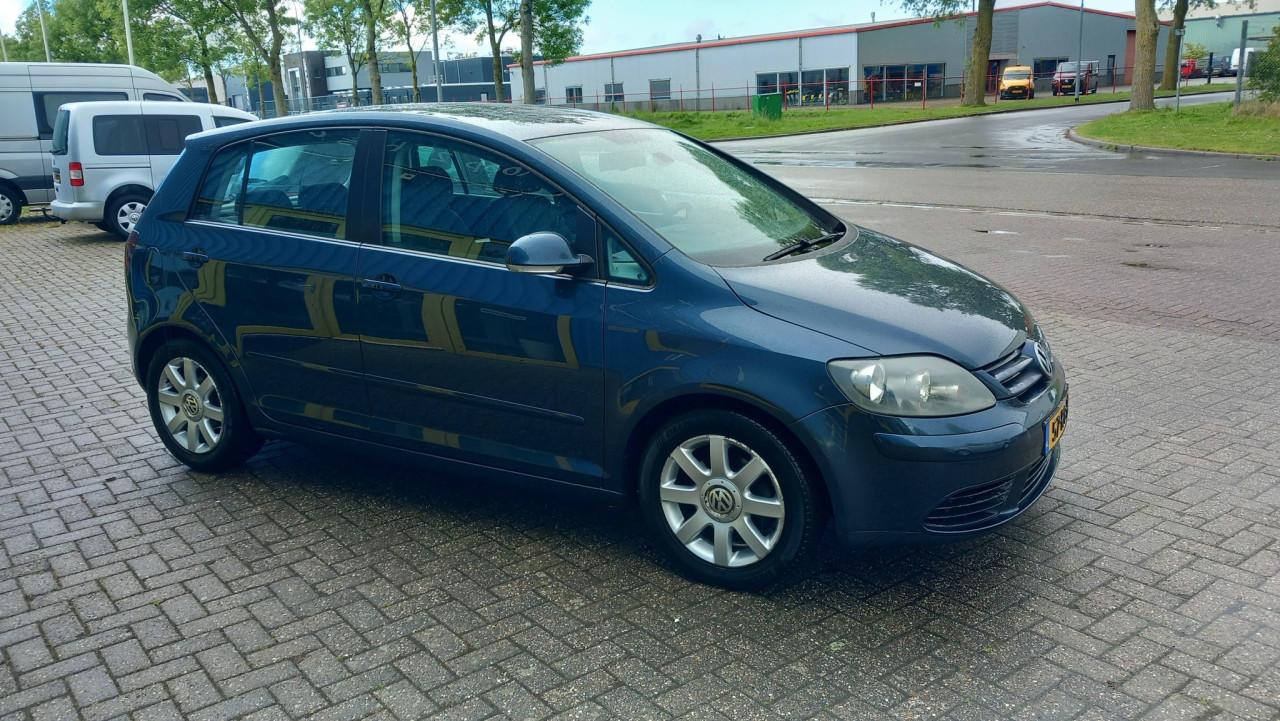 Volkswagen golf Plus 1.6 FSI 5drs Sportline bj:2005 airco lm-velgen