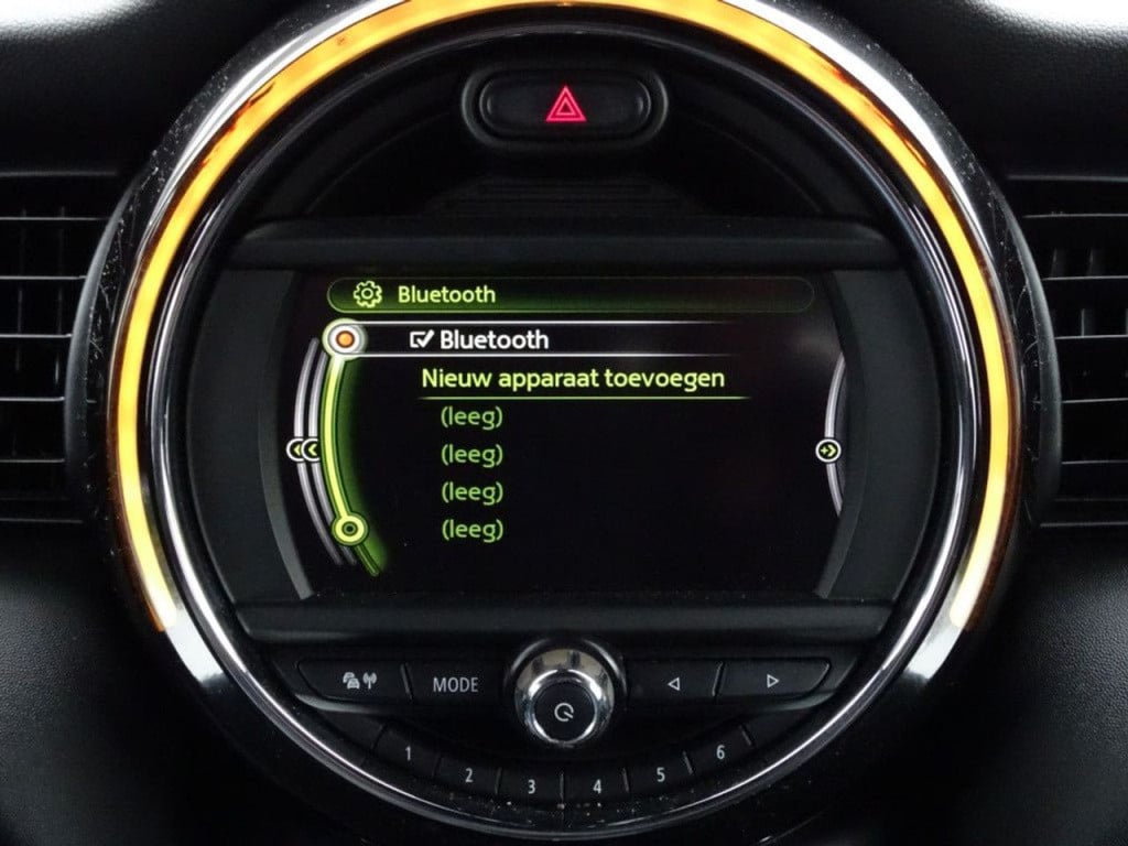 Mini Cooper mini 2.0 serious business 5-deurs | led | navi | 18"