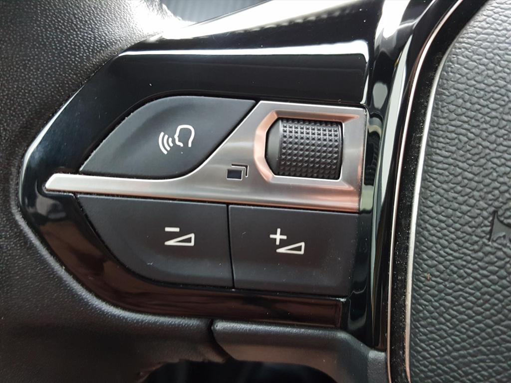 Peugeot 208 50kwh 136pk 3-fase allure pack apple carplay & android auto | 3