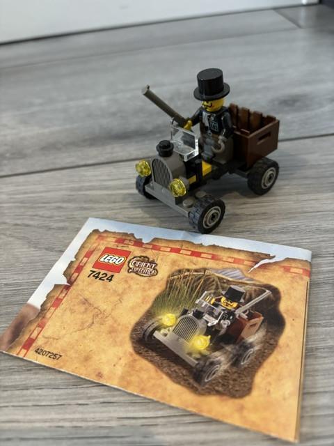 Lego 7424 Black cruiser